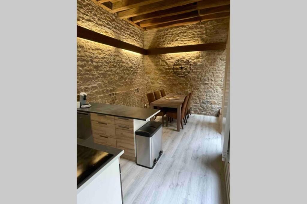 « Au 33 » Apartment Charleville-Mezieres Ngoại thất bức ảnh