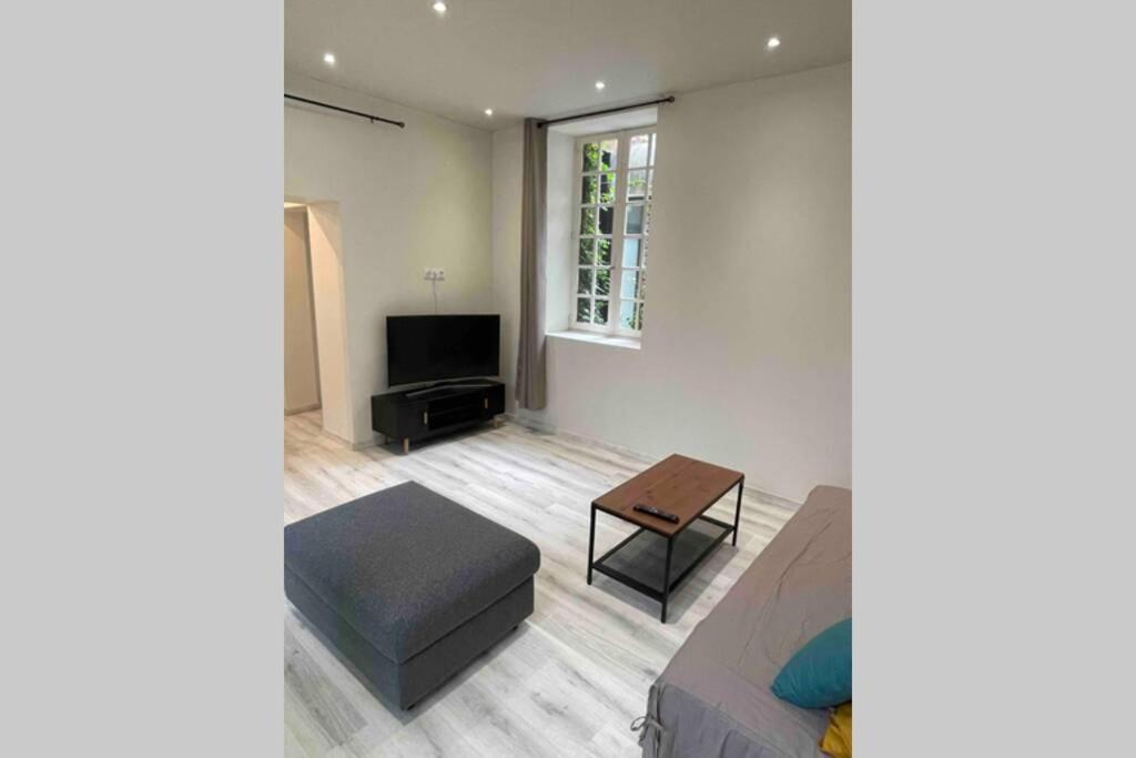 « Au 33 » Apartment Charleville-Mezieres Ngoại thất bức ảnh
